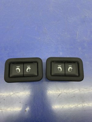 2022-2024 Jeep Wagoneer Front Power Seat Switch Set (Used OEM)