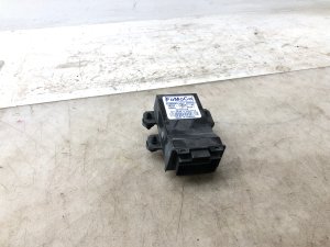 2015-2020 Ford F-150 Heated Steering Wheel Control Module (Used OEM)