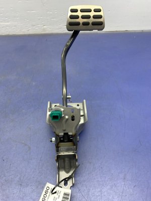 2020-2024 Kia Telluride Brake Pedal Assembly (Used OEM)