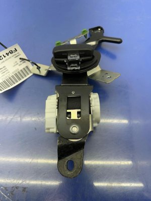 2018-2023 BMW X2 Black Center Seat Belt Assembly - Rear, Right (Passenger) (Used OEM)