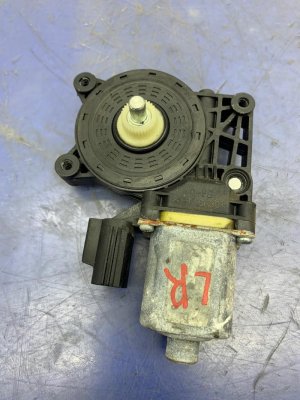 2017-2022 Ford F-550 Super Duty Door Power Window Motor - Rear, Left (Driver) (Used OEM)
