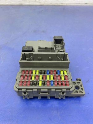 2018-2024 Honda Odyssey Cabin Fuse Relay Junction Box - Front (Used OEM)