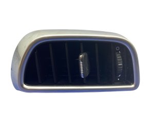 2011-2018 Porsche Cayenne Center Console Heater AC Air Vent - Rear (Used OEM)