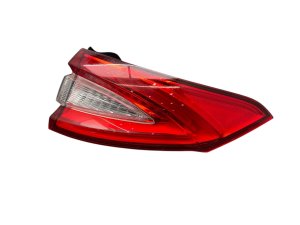 2017-2020 Maserati Levante Quarter Panel Mounted Taillight Assembly - Rear, Right (Passenger) (Used OEM)