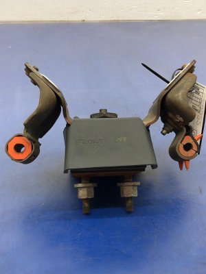 2018-2025 Lincoln Navigator Transmission Mount Bracket (Used OEM)