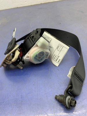 2014-2024 INFINITI QX80 Black 3rd Row Seat Belt Assembly - Rear (Used OEM)