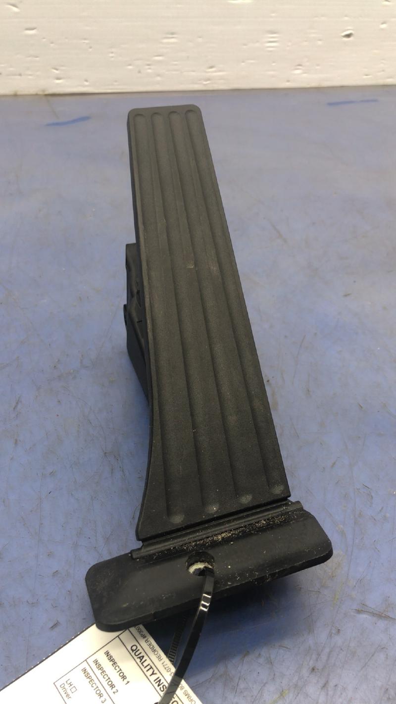 2016-2021 BMW M2 Accelerator Pedal Assembly with Sensor (Used OEM)