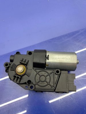 2017-2023 Jaguar F-Pace Power Sunshade Motor (Used OEM)
