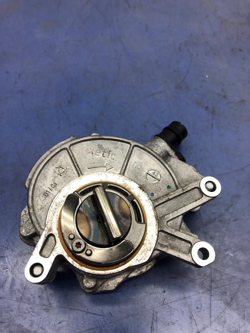  BMW 550i Engine Vacuum Pump Assembly (Used OEM)