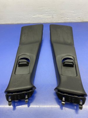 2014-2020 Mercedes-Benz GLA250 Black B-Pillar Trim Cover Panel Set (Used OEM)