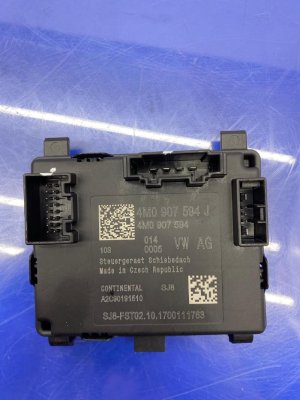 2018-2024 Audi A6 Panoramic Sunroof Control Module - Front (Used OEM)