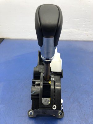 2023-2025 Honda HR-V Automatic Transmission Floor Shift Lever (Used OEM)