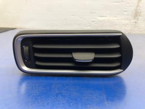 2017-2020 Maserati Levante Black Dash Panel Vent Grille with Trim - Front (Used OEM)