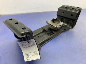 2012-2015 Mercedes-Benz ML350 Transmission Crossmember Mount Support Bracket (Used OEM)