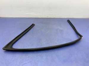 2022-2023 Hyundai Santa Cruz Door Weatherstrip - Front, Left (Driver) (Used OEM)