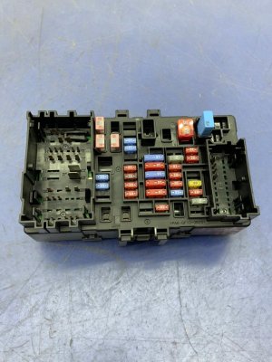 2015-2020 Chevrolet Tahoe Instrument Panel Wiring Junction Block Fuse Box - Left (Driver) (Used OEM)