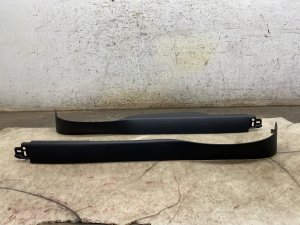  Tesla Model x Middle C-Pillar Trim Panel Cover Set - Rear (Used OEM)