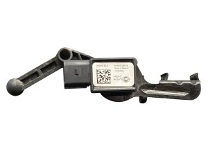 2024-2025 Tesla Cybertruck Suspension Height Level Sensor - Front (Used OEM)