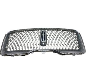 2018-2021 Lincoln Navigator Upper Grille without Camera Hole - Front (Used OEM)