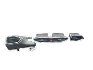 2021-2023 Hyundai Santa Fe Dashboard A/C Air Vent Set with Trim - Front (Used OEM)