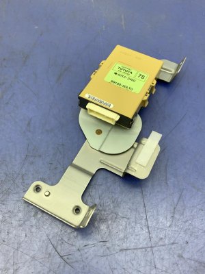 2015-2016 Lexus LS600h Network Gateway Control Module (Used OEM)