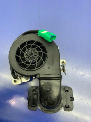 2020-2024 Kia Telluride Second Row Cooled Seat Blower Motor (Used OEM)