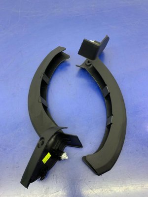 2017-2023 BMW 528i Trunk Lid Hinge Trim Cover Set - Rear (Used OEM)