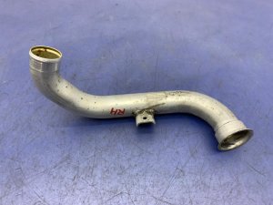 2015-2016 Mercedes-Benz GL550 Intercooler Hose Tube - Right (Passenger) (Used OEM)