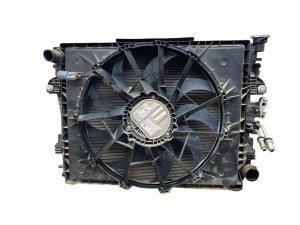 2022 Jeep Wagoneer Radiator and A/C Condenser Electric Cooling Fan Motor Assembly (Used OEM)