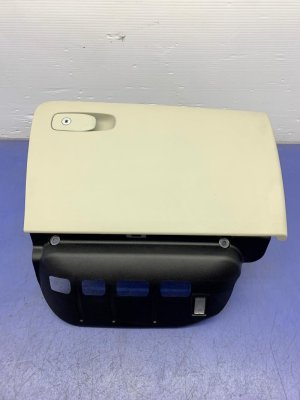 2019-2025 Volvo XC40 Tan Dashboard Glove Box Door Assembly - Front (Used OEM)