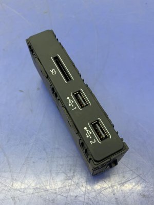 2019-2024 Audi A6 Center Console USB Charger Port - Front (Used OEM)