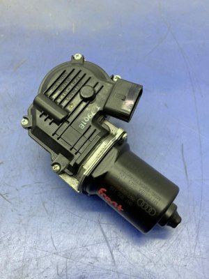 2018 Audi A5 Windshield Wiper Motor and Linkage - Front (Used OEM)
