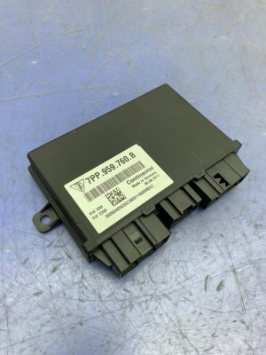 2011-2018 Porsche Cayenne Seat Control Module - Front, Left (Driver) (Used OEM)