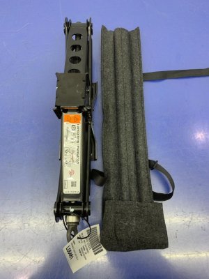 2018-2024 Lincoln Navigator Emergency Scissor Jack and Tool Kit (Used OEM)