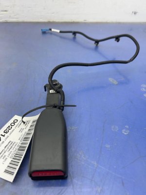 2022-2025 Acura MDX Seat Belt Buckle - Front, Right (Passenger) (Used OEM)