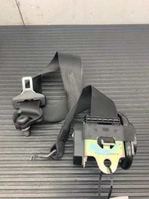 2013-2016 Mercedes-Benz GL550 Black 3rd Row Seat Belt Assembly - Rear, Left (Driver) (Used OEM)