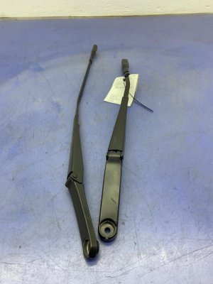 2017-2025 Audi S5 Front Windshield Wiper Arm Set (Used OEM)