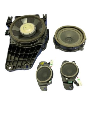 2020-2025 Hyundai Palisade Premium Audio Subwoofer and Dashboard Speaker Set - Front (Used OEM)