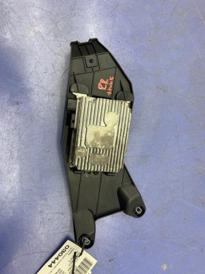 2019-2021 Mercedes-Benz CLS550 115V Power Inverter Control Module - Rear (Used OEM)