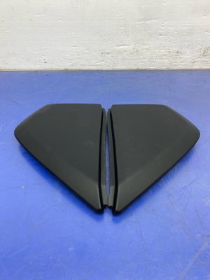 2011-2018 Porsche Cayenne Dashboard End Cap Trim Panel Set (Used OEM)