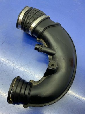 2016-2019 BMW 750i Air Cleaner Intake Duct Tube Hose with Resonator (Used OEM)