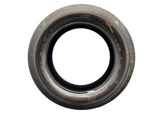 2017-2025 Chrysler Pacifica 235/60R18 Tire (Used OEM)