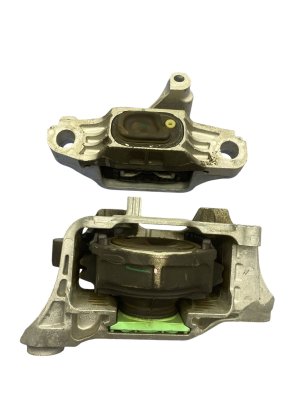 2020-2024 Ford Escape Engine Mount Set - Front (Used OEM)
