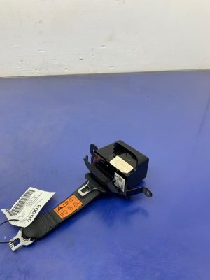 2014-2019 Cadillac CTS Center Seat Belt Assembly - Rear, Right (Passenger) (Used OEM)