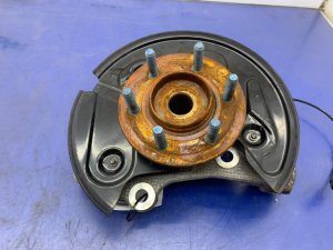 OEM Spindle Knuckle and Wheel Hub Assembly for 2017-2020 Maserati Levante - Rear, Left (Driver) (OEM)