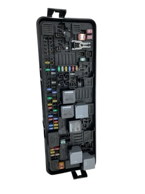 OEM Cabin Fuse Relay Junction Block for 2016-2017 Land Rover & Rover - Rear