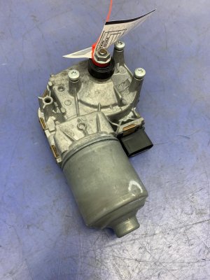 2017-2019 Audi Q7 Windshield Wiper Motor and Linkage - Front (Used OEM)
