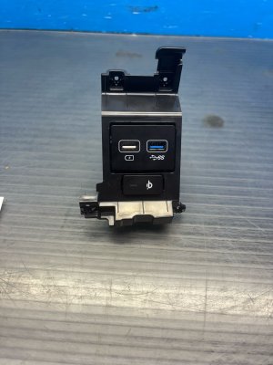 2021-2025 Genesis GV80 USB Port Auxiliary Jack and Wireless Charger Indicator (Used OEM)