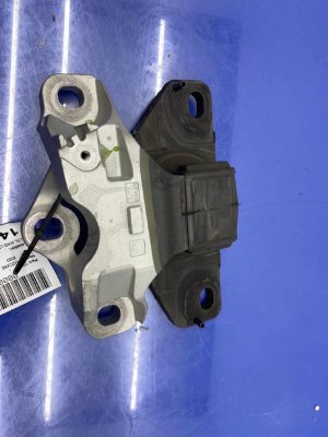 2023-2025 Mazda CX-50 Transmission Support Mount (Used OEM)