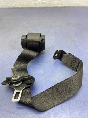 2017-2023 GMC Acadia Jet Black 2nd Row Seat Belt Assembly - Rear, Right (Passenger) (Used OEM)